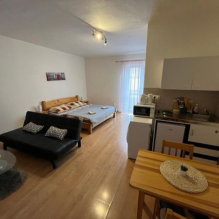 Apartman Centrum Banska Bystrica Ngoại thất bức ảnh